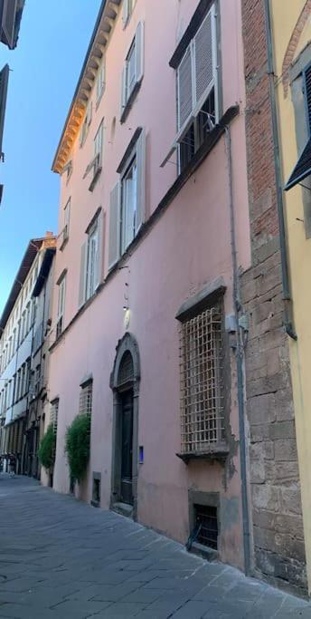Apartmán Loft Moderno Ubicato Nel Centro Storico Di Lucca Exteriér fotografie